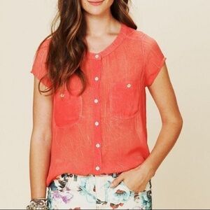 Free People We the Free crinkle print split back button front short sleeve top